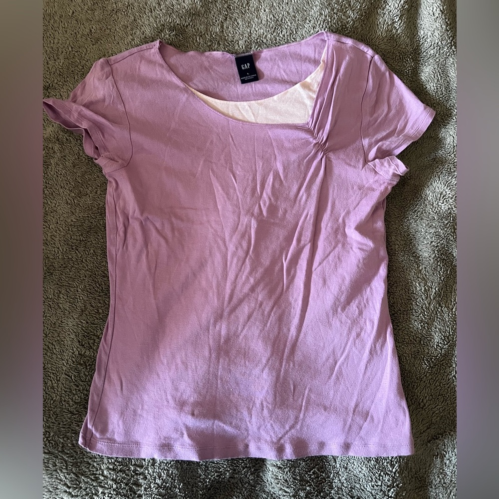 Gap Purple T-Shirt with Light Purple Details